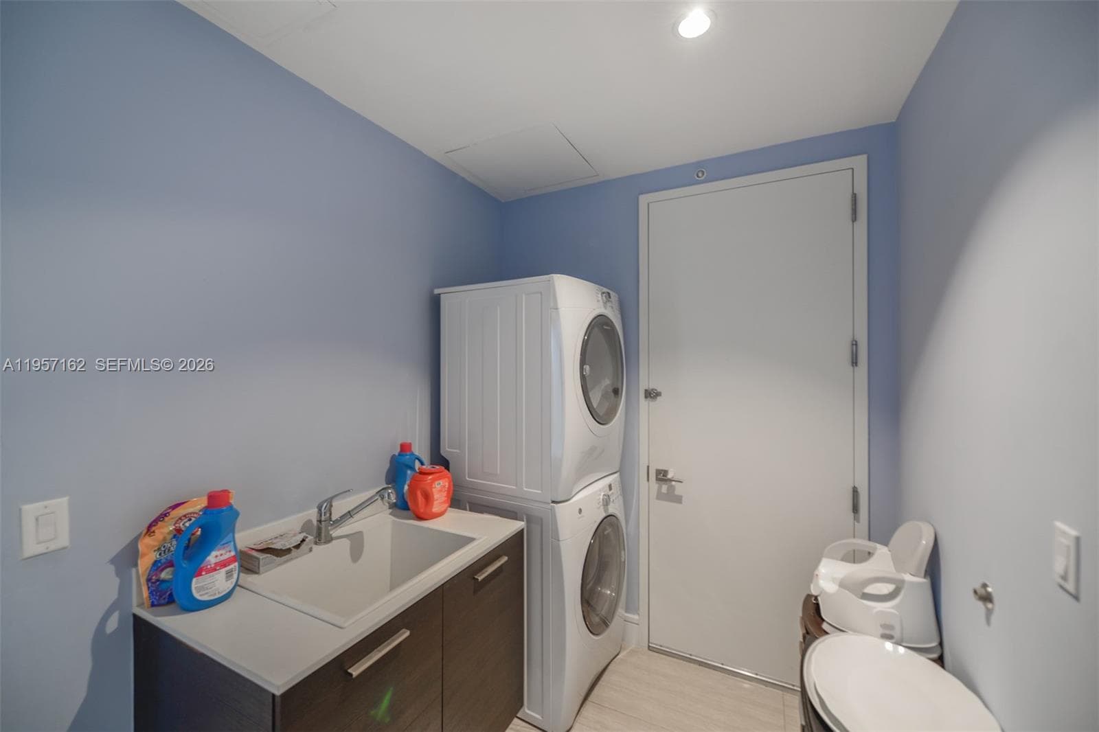 3250 NE 188th St # 404, Aventura FL 33180 — 28