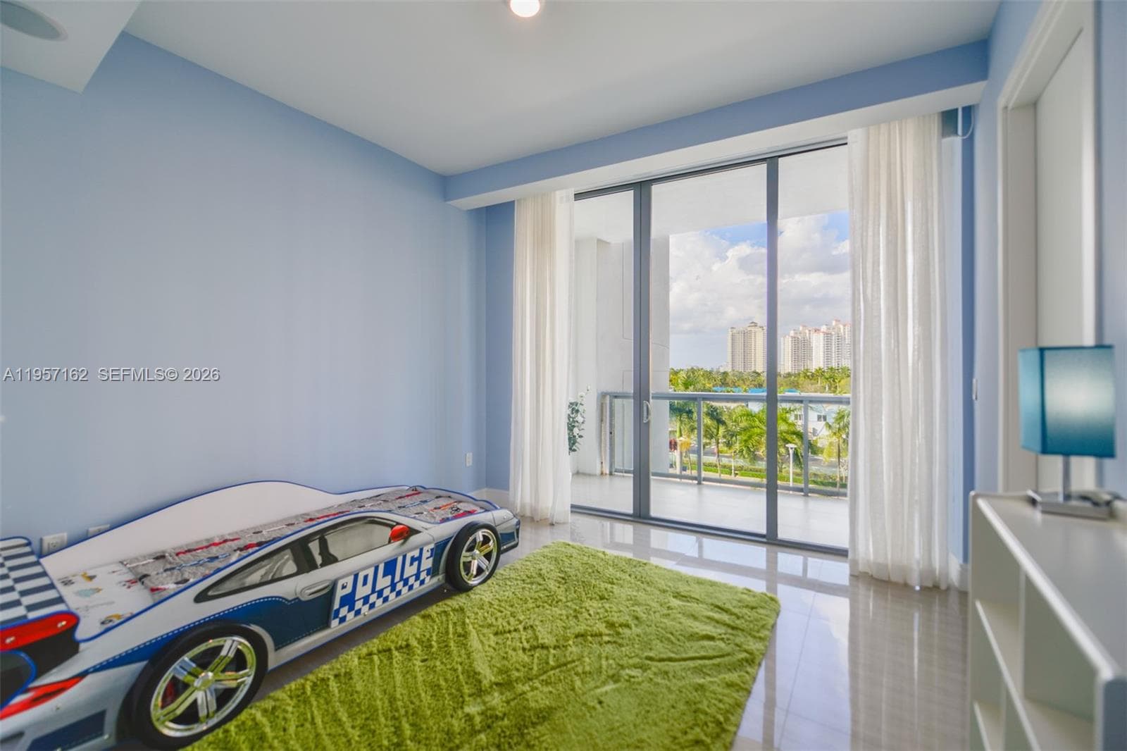 3250 NE 188th St # 404, Aventura FL 33180 — 21
