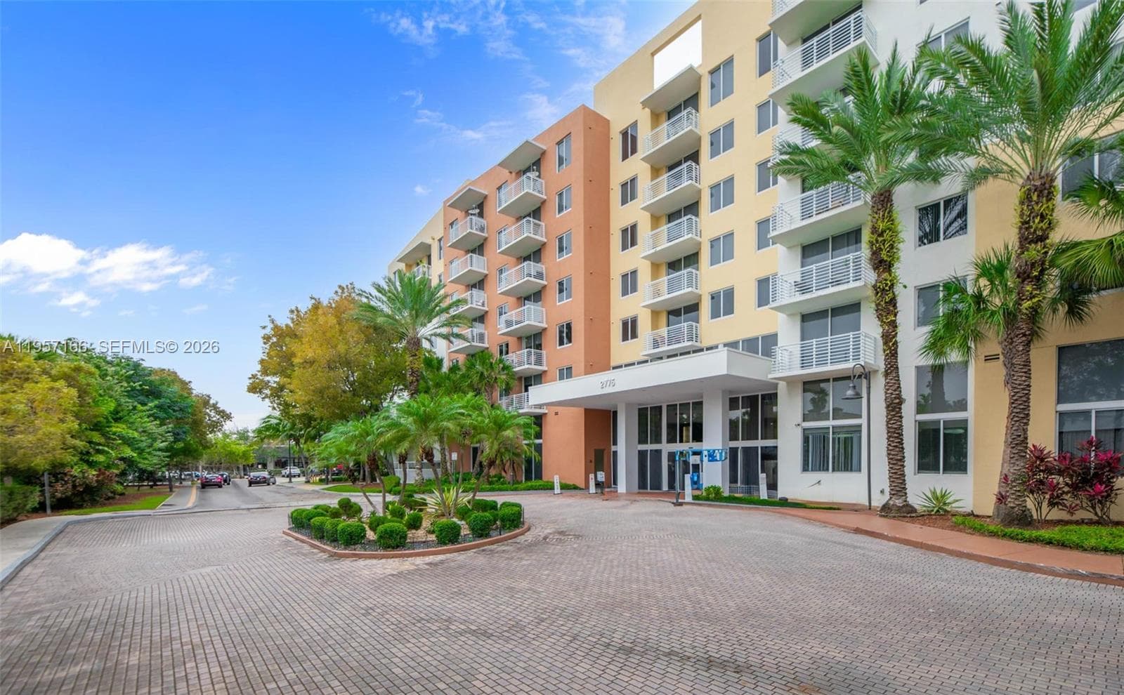2775 NE 187th St # 215, Aventura FL 33180 — 2