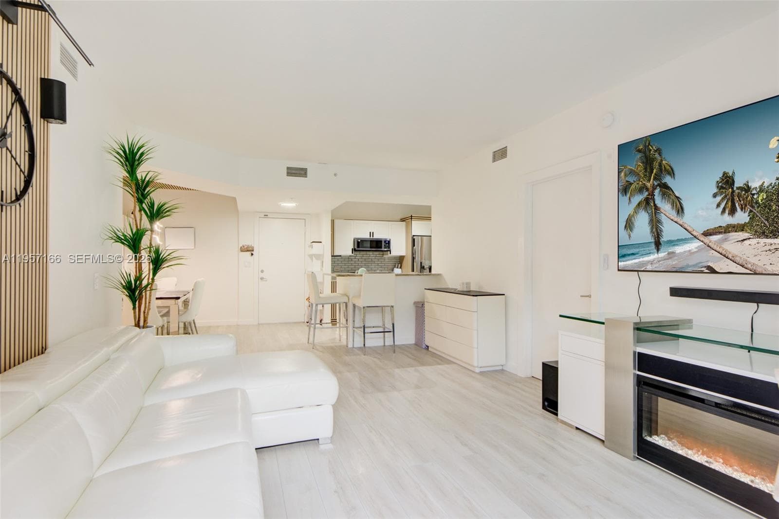 2775 NE 187th St # 215, Aventura FL 33180 — 9