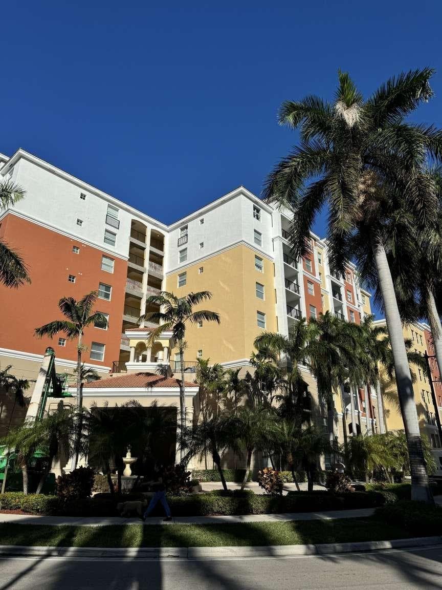 17125 N Bay Road # 3102, Sunny Isles Beach FL 33160 — 2