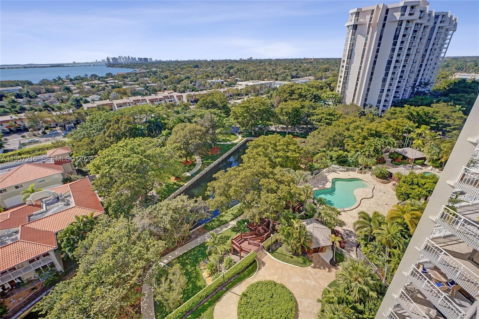 1000 Quayside Ter # 1402, Miami FL 33138 — 46
