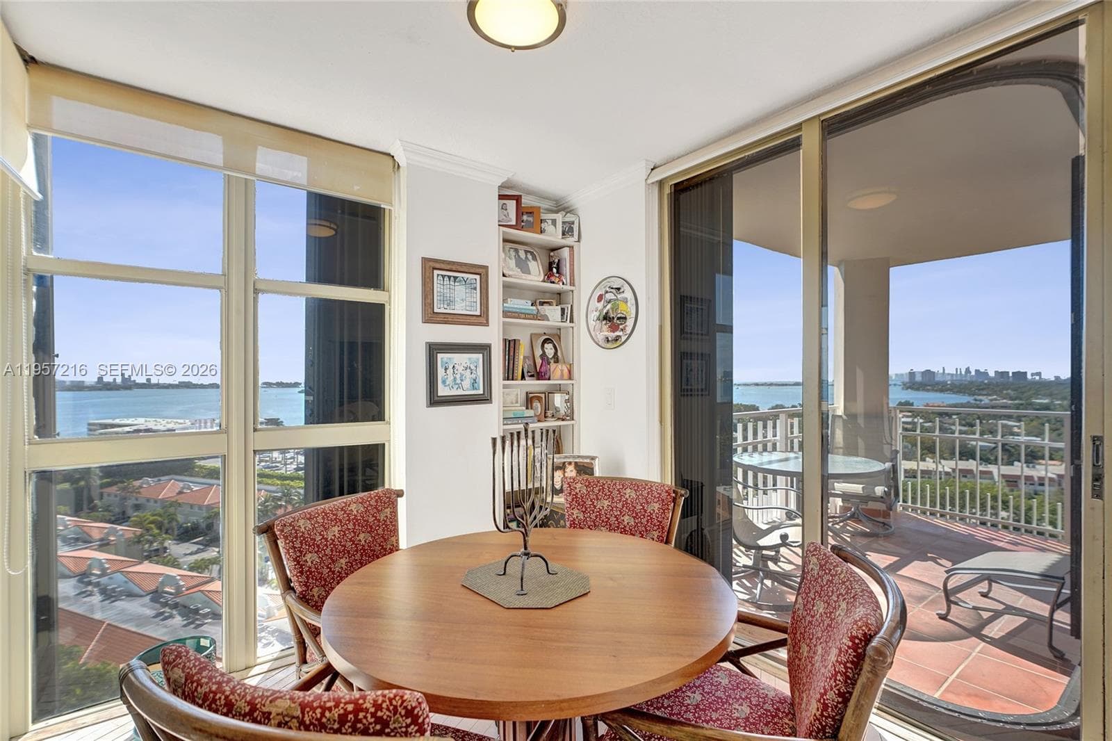 1000 Quayside Ter # 1402, Miami FL 33138 — 16
