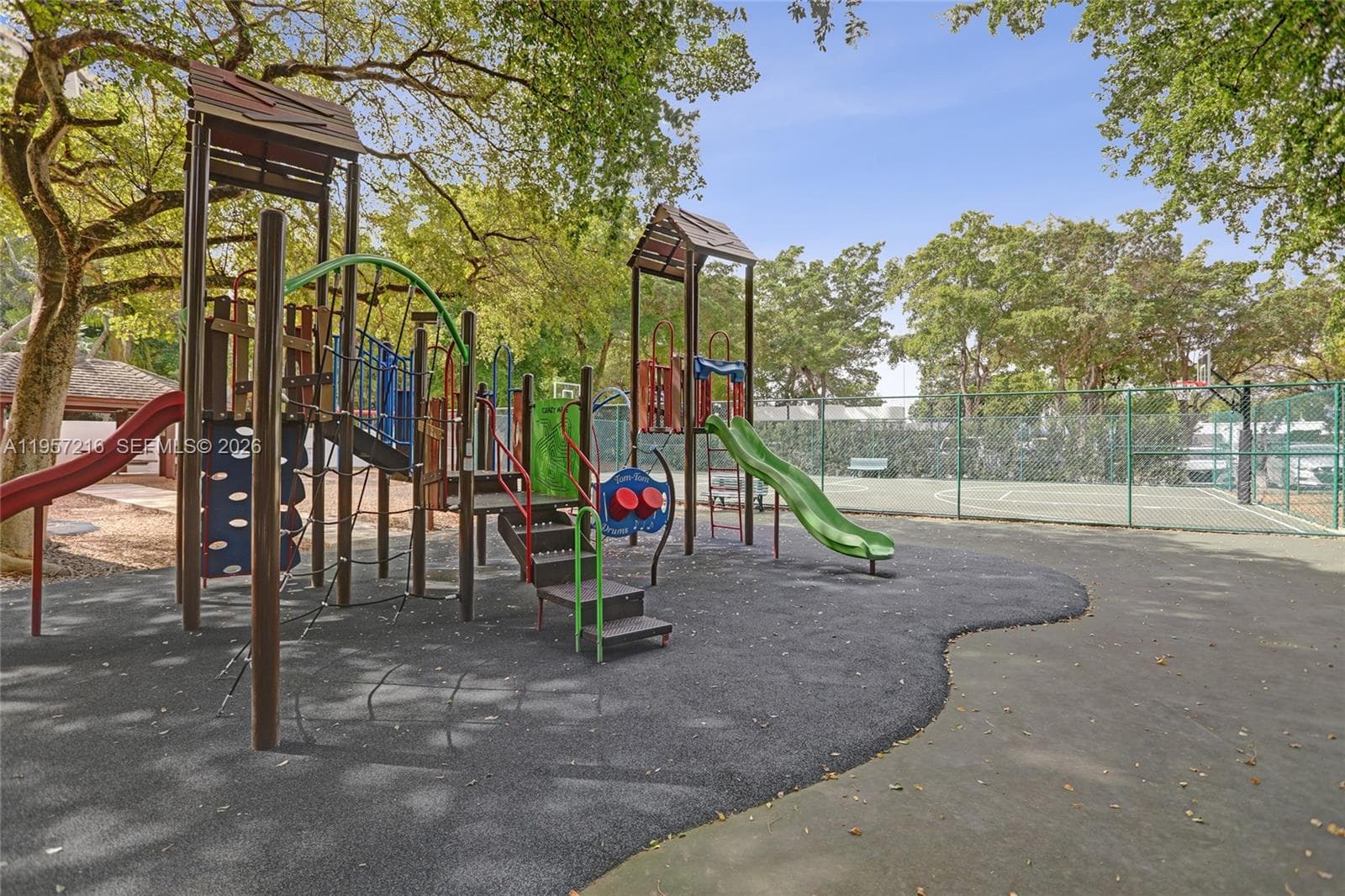 1000 Quayside Ter # 1402, Miami FL 33138 — 94