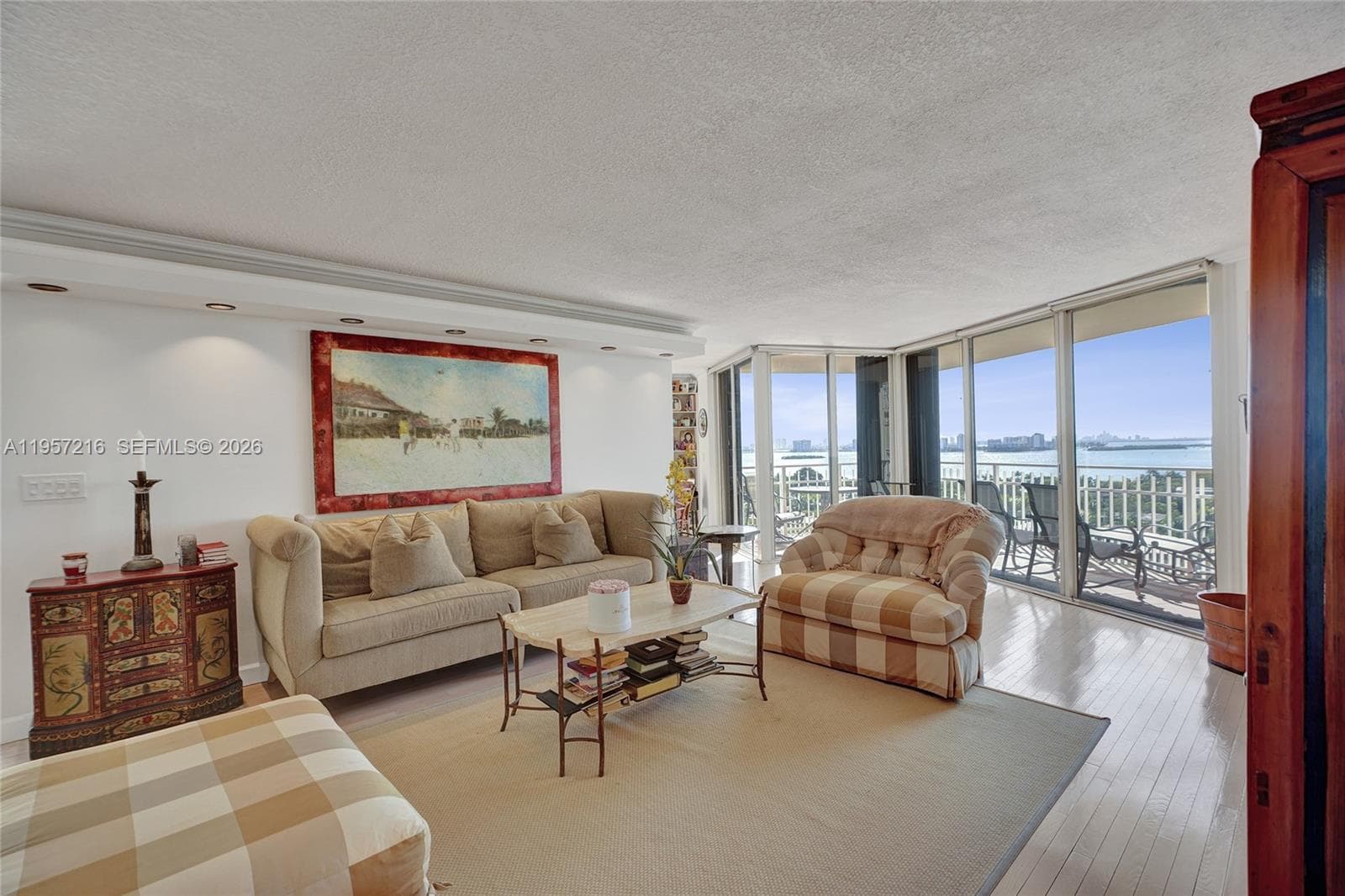 1000 Quayside Ter # 1402, Miami FL 33138 — 1