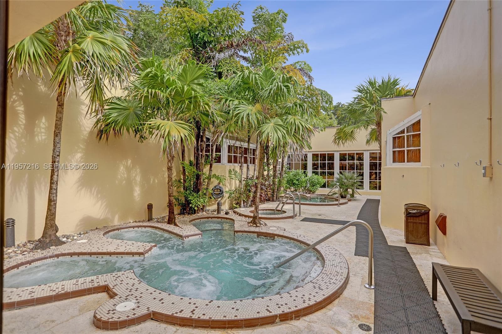 1000 Quayside Ter # 1402, Miami FL 33138 — 87