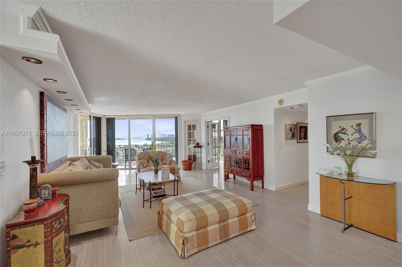 1000 Quayside Ter # 1402, Miami FL 33138 — 4