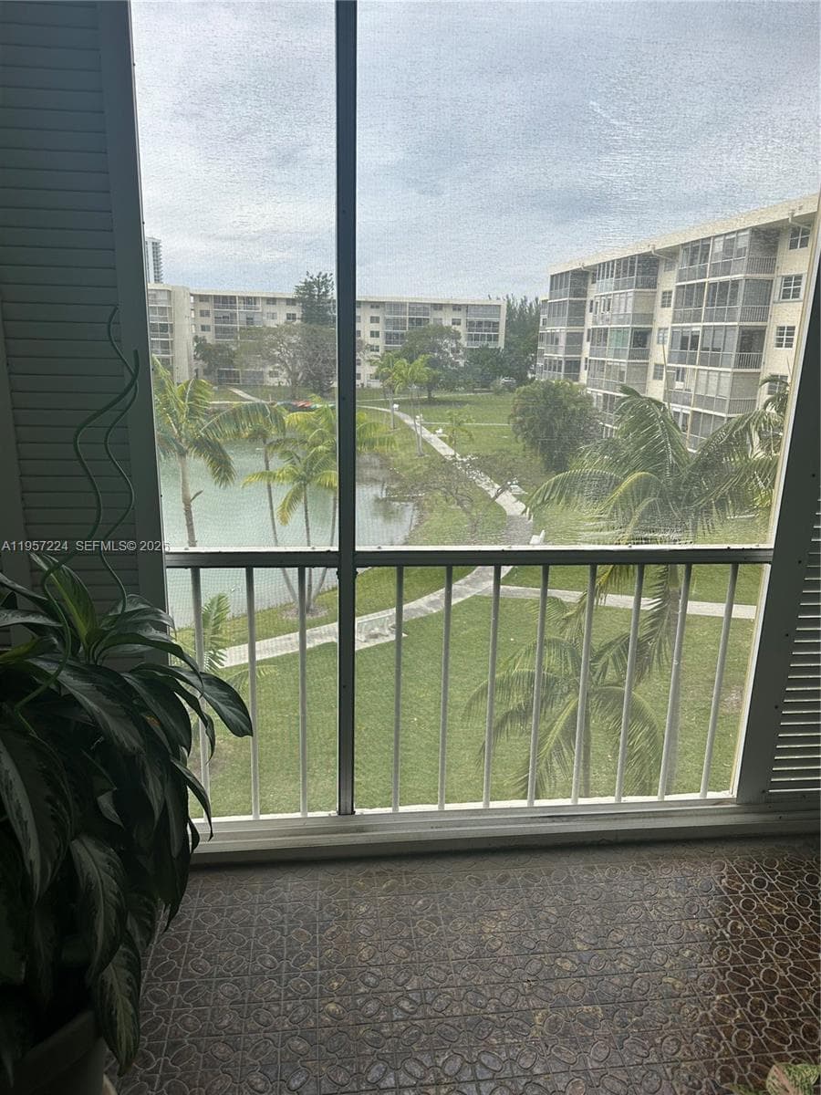 2855 Leonard Dr # H411, Aventura FL 33160 — 9