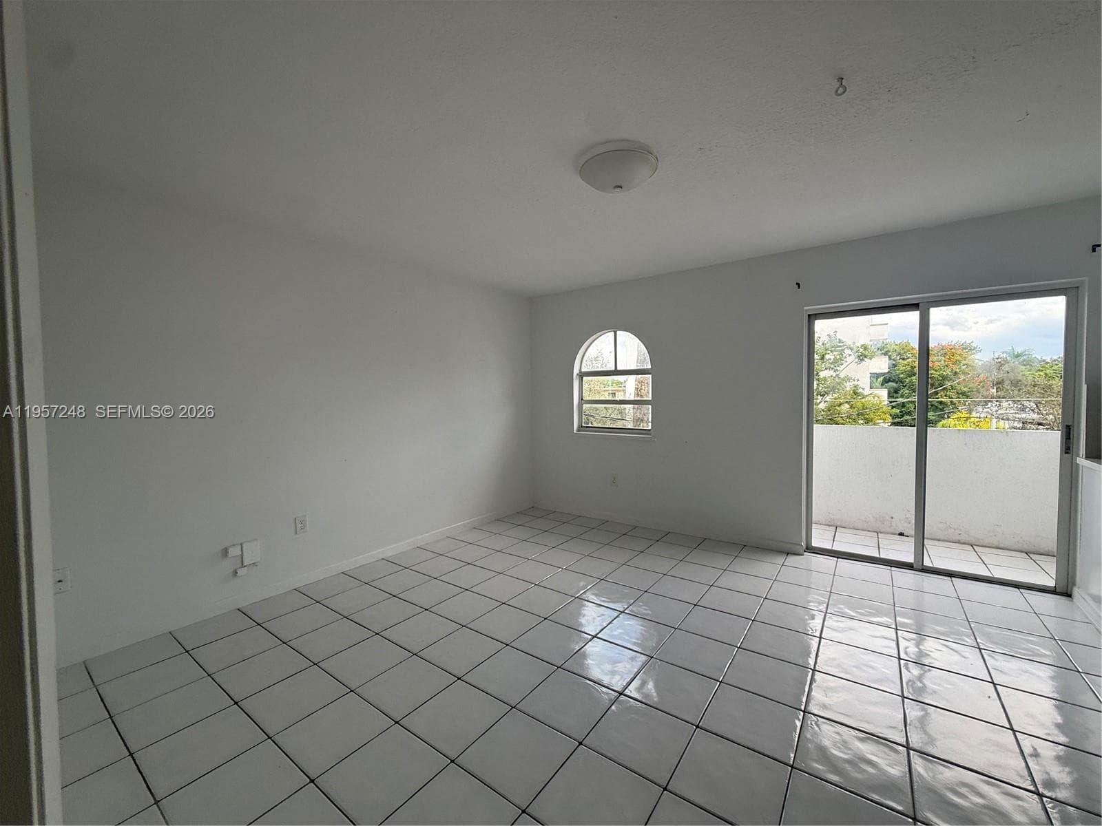 3052 SW 27th Ave # 301, Miami FL 33133 — 11