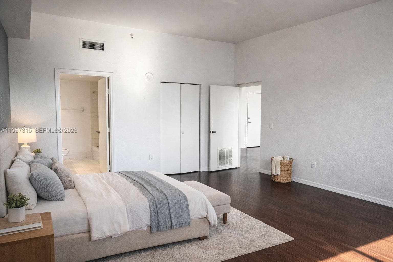 36 NW 6th Ave # 1, Miami FL 33128 — 2