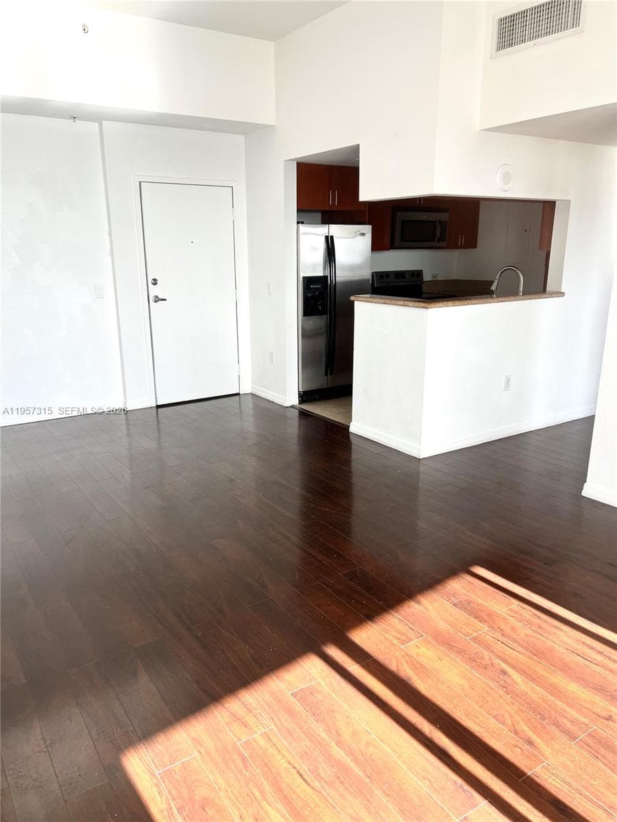 36 NW 6th Ave # 1, Miami FL 33128 — 4