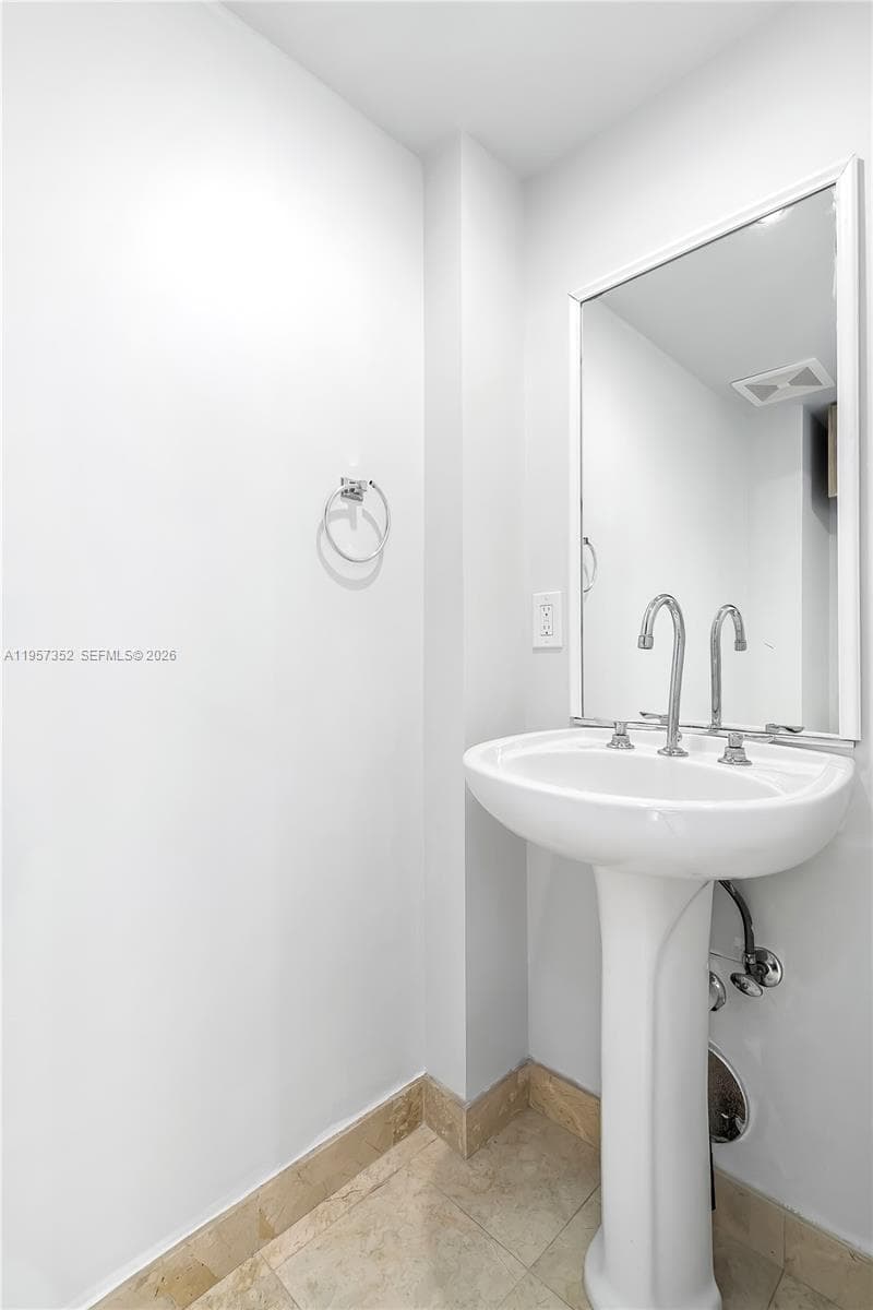 6917 Collins Ave # 1106, Miami Beach FL 33141 — 20