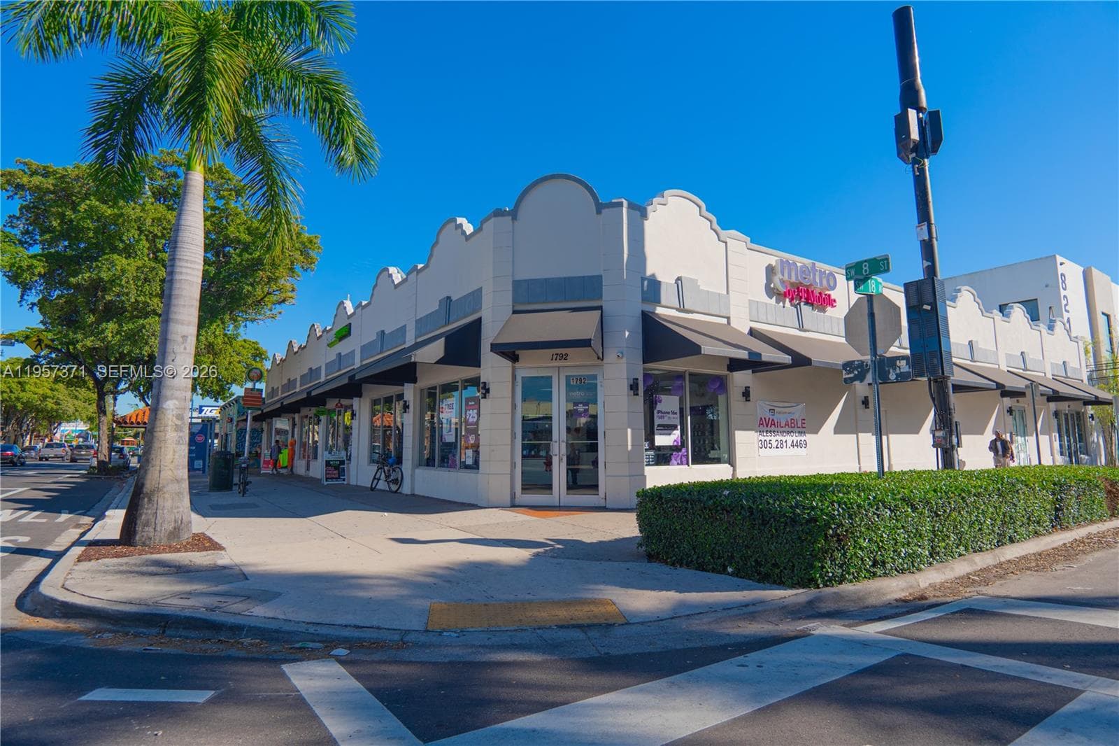 1782 SW 8 st # 1792, Miami FL 33174 — 3