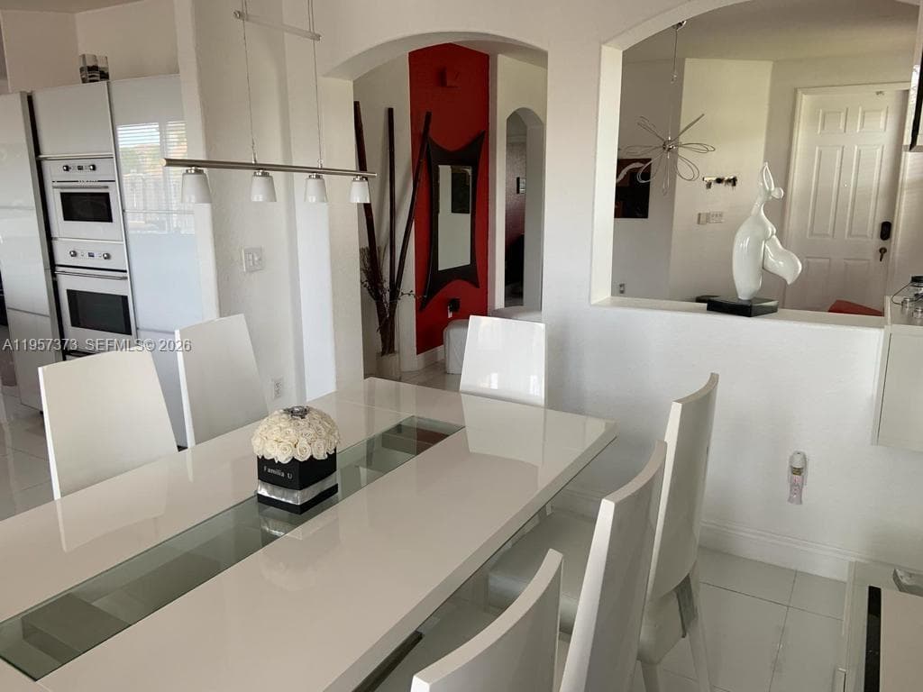 7586 NW 113th Path, Doral FL 33178 — 4