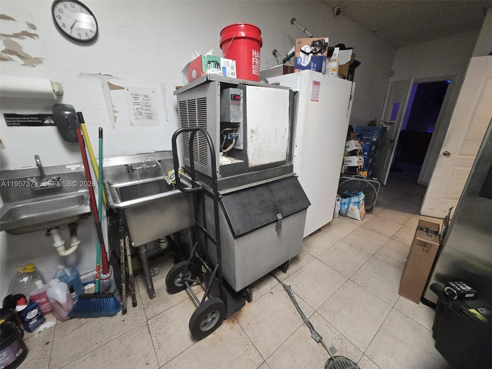 1059 NW 119th St, North Miami FL 33168 — 25