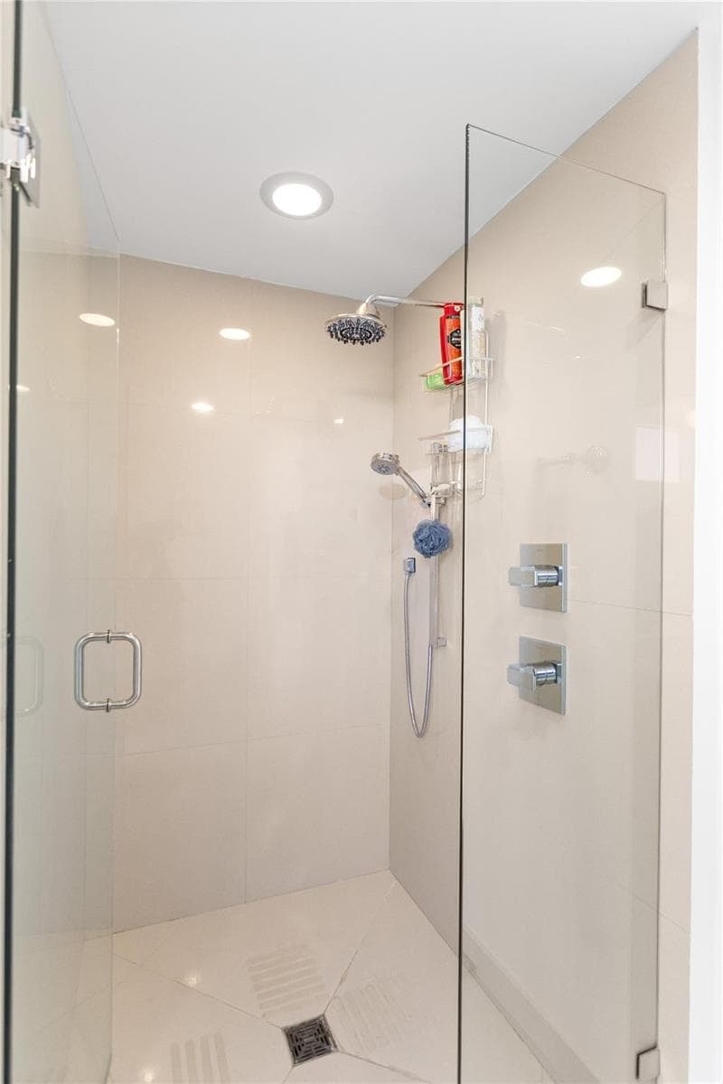 600 NE 27th Street # 2301, Miami FL 33137 — 18