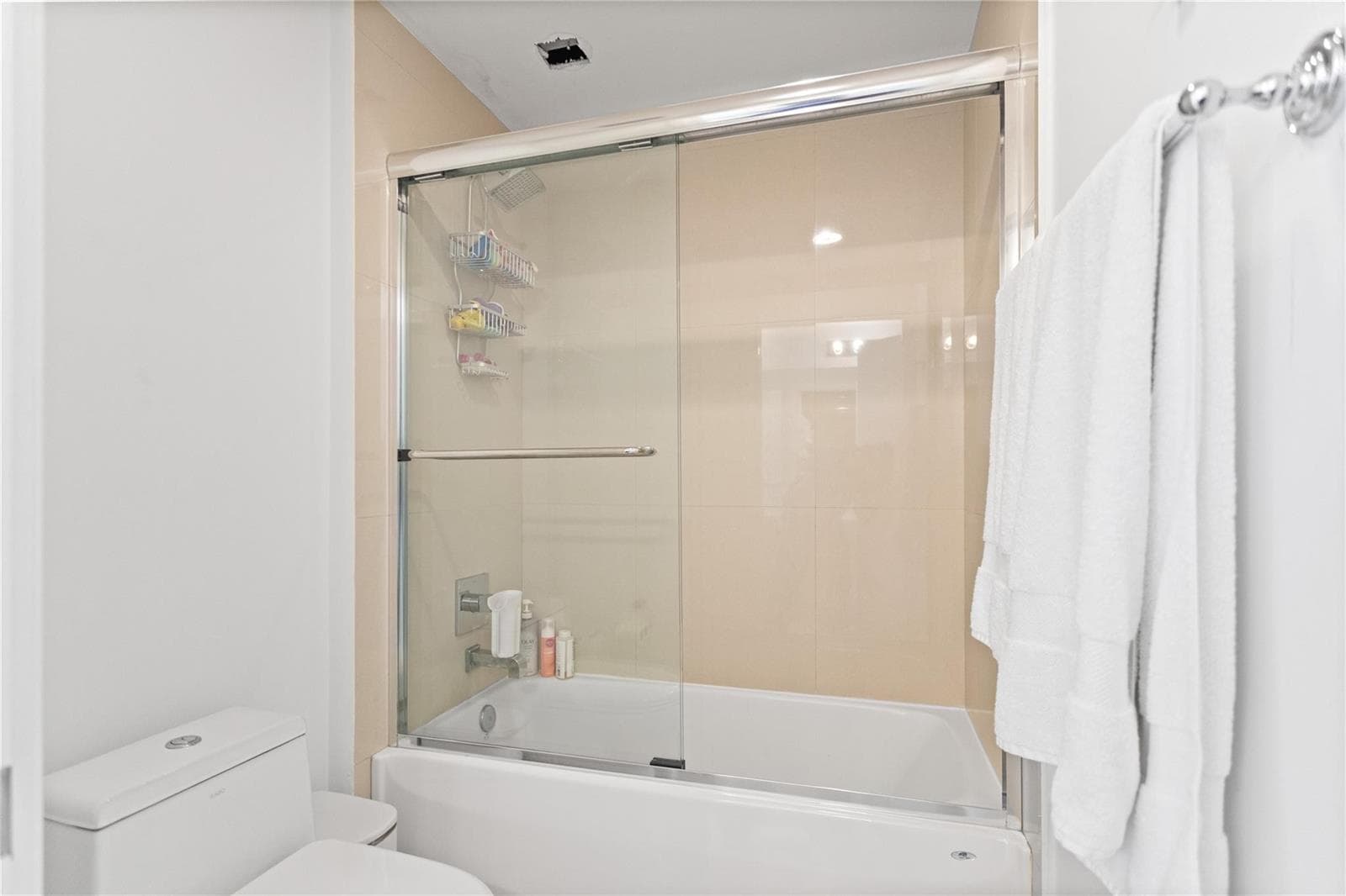 600 NE 27th Street # 2301, Miami FL 33137 — 64