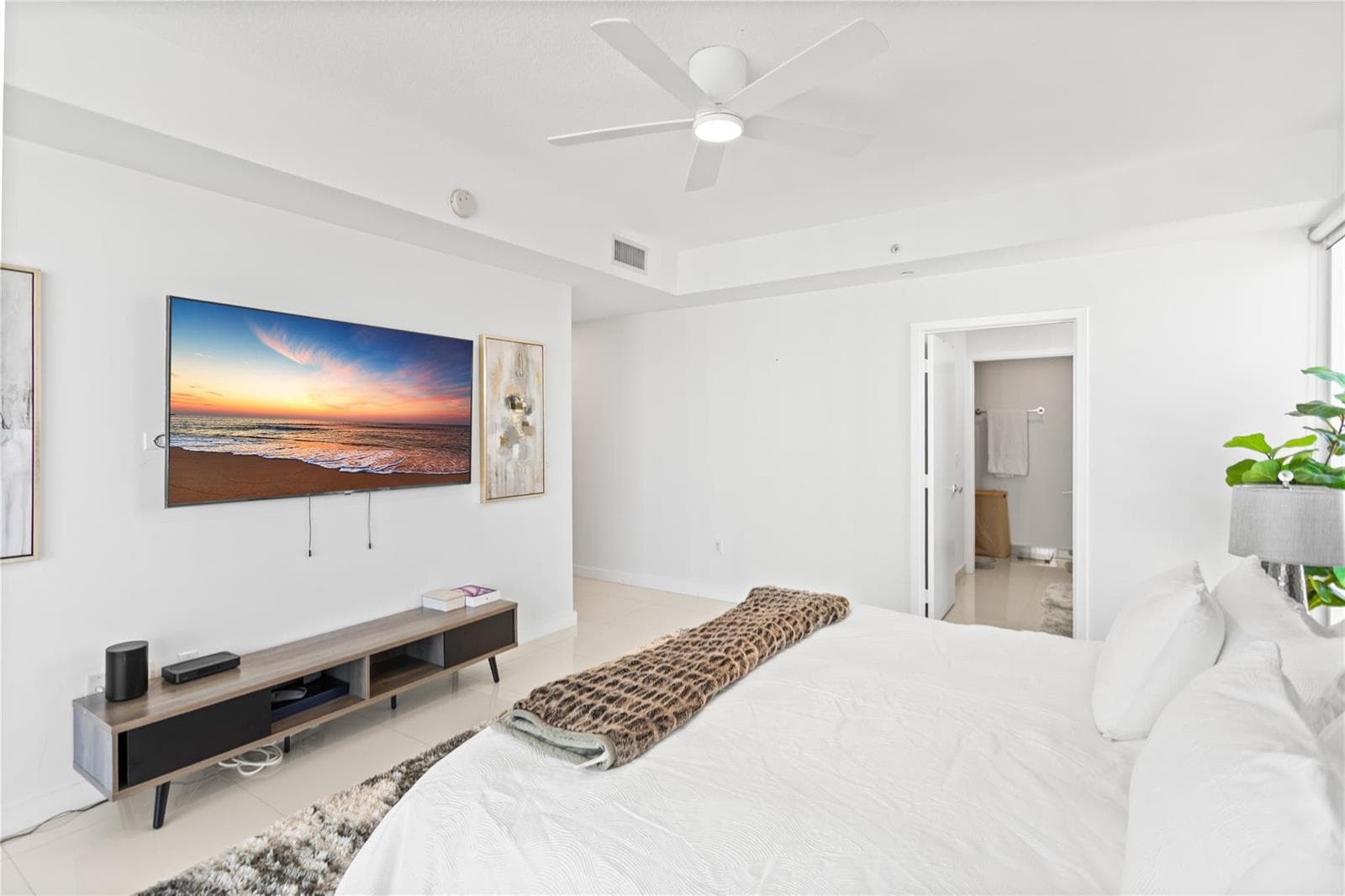 600 NE 27th Street # 2301, Miami FL 33137 — 29