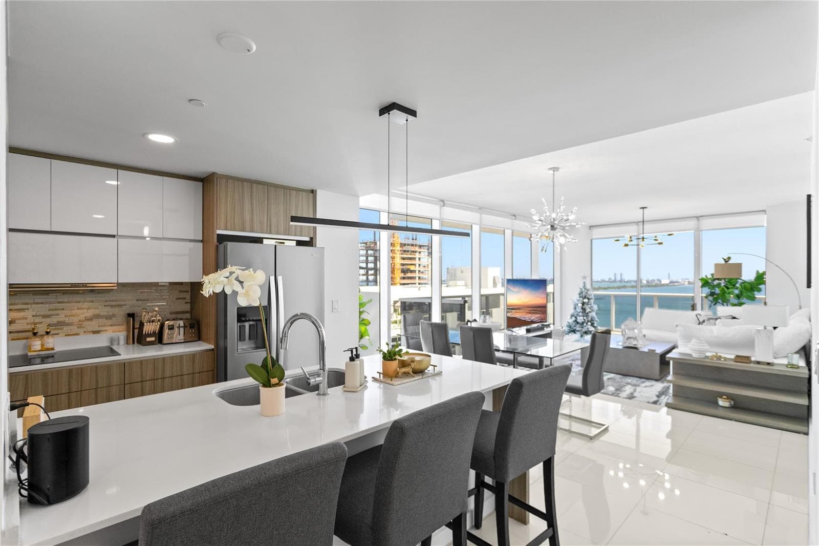 600 NE 27th Street # 2301, Miami FL 33137 — 21