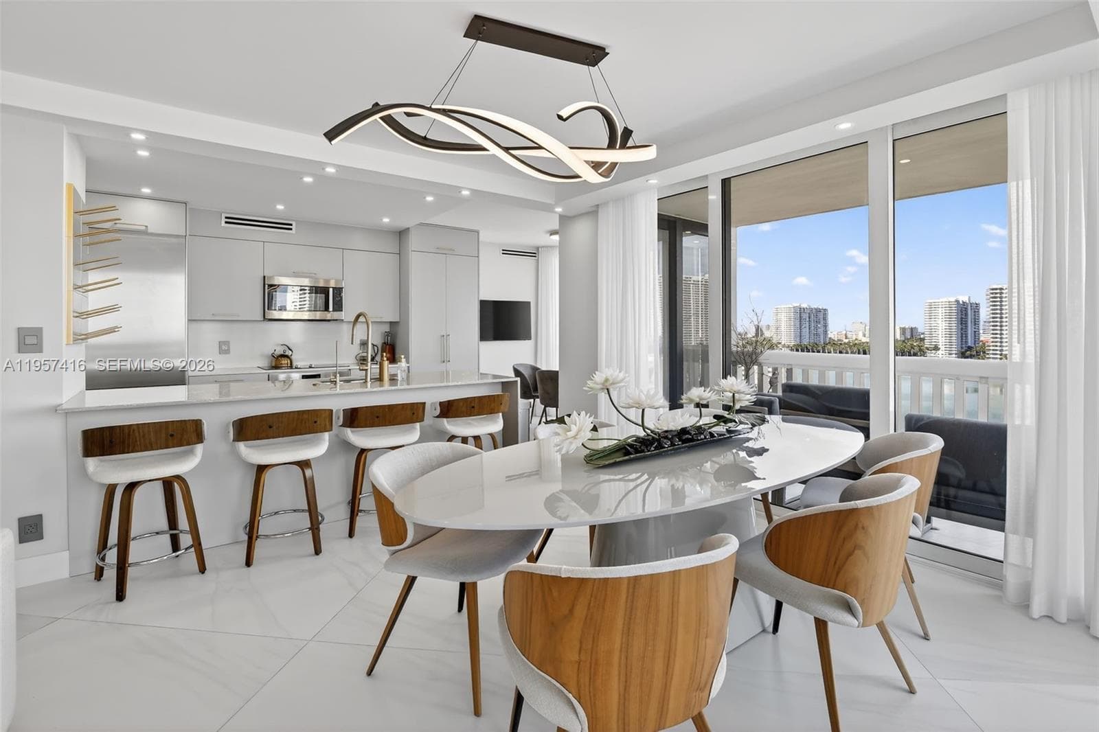 1000 W Island Blvd # 1009, Aventura FL 33160 — 6