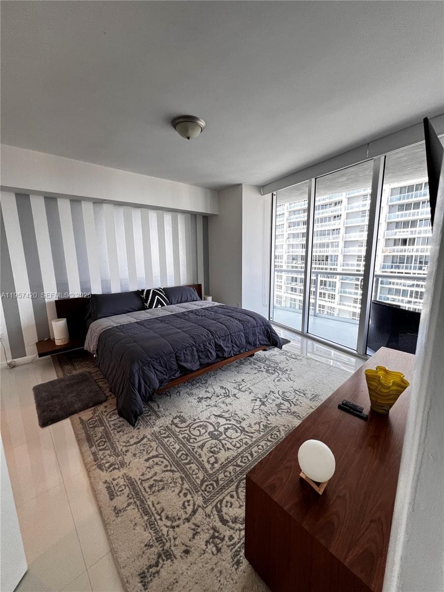 475 Brickell Ave # 4511, Miami FL 33131 — 26