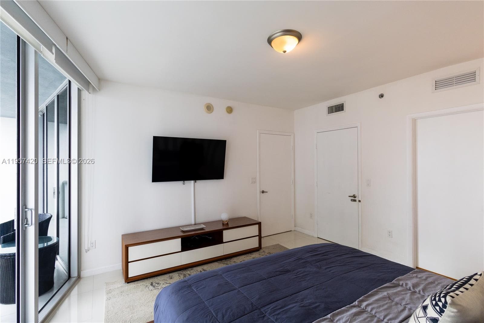 475 Brickell Ave # 4511, Miami FL 33131 — 22