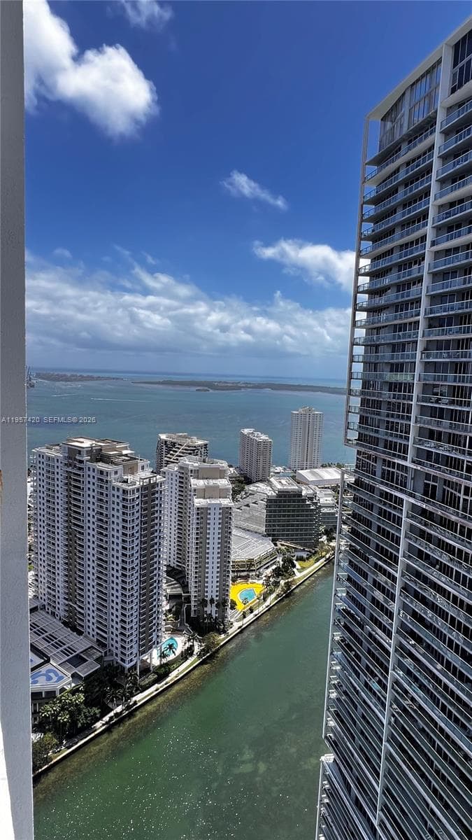 475 Brickell Ave # 4511, Miami FL 33131 — 38