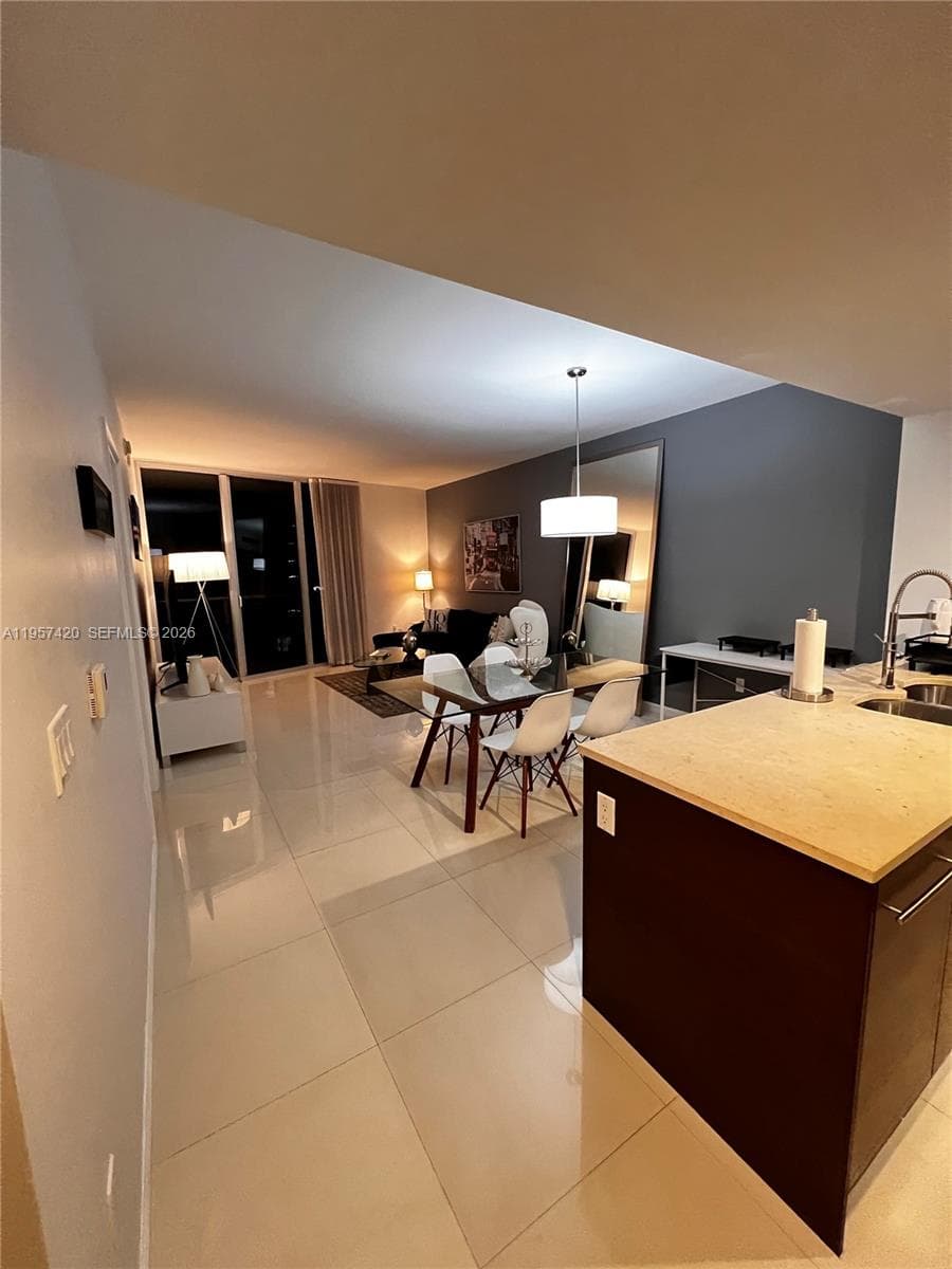 475 Brickell Ave # 4511, Miami FL 33131 — 10