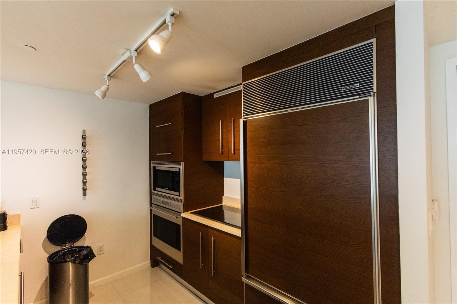 475 Brickell Ave # 4511, Miami FL 33131 — 15