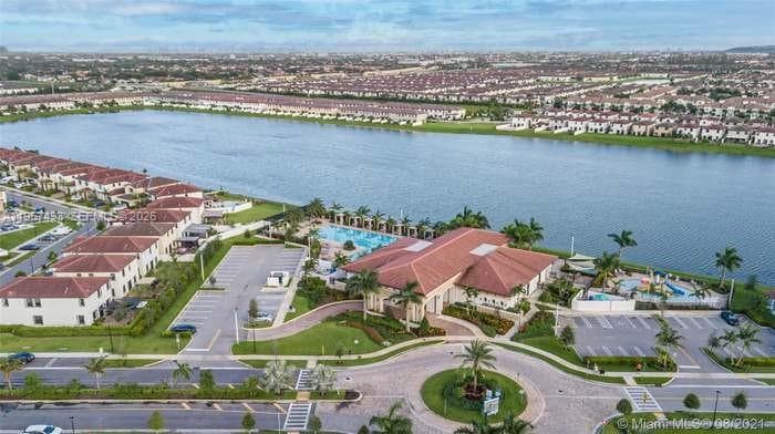 10301 W 32nd Ln, Hialeah FL 33018 — 30