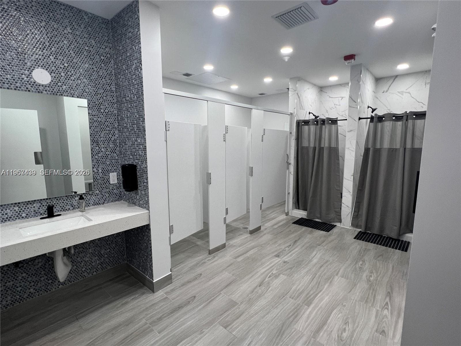 17021 N Bay Rd # 124, Sunny Isles Beach FL 33160 — 20