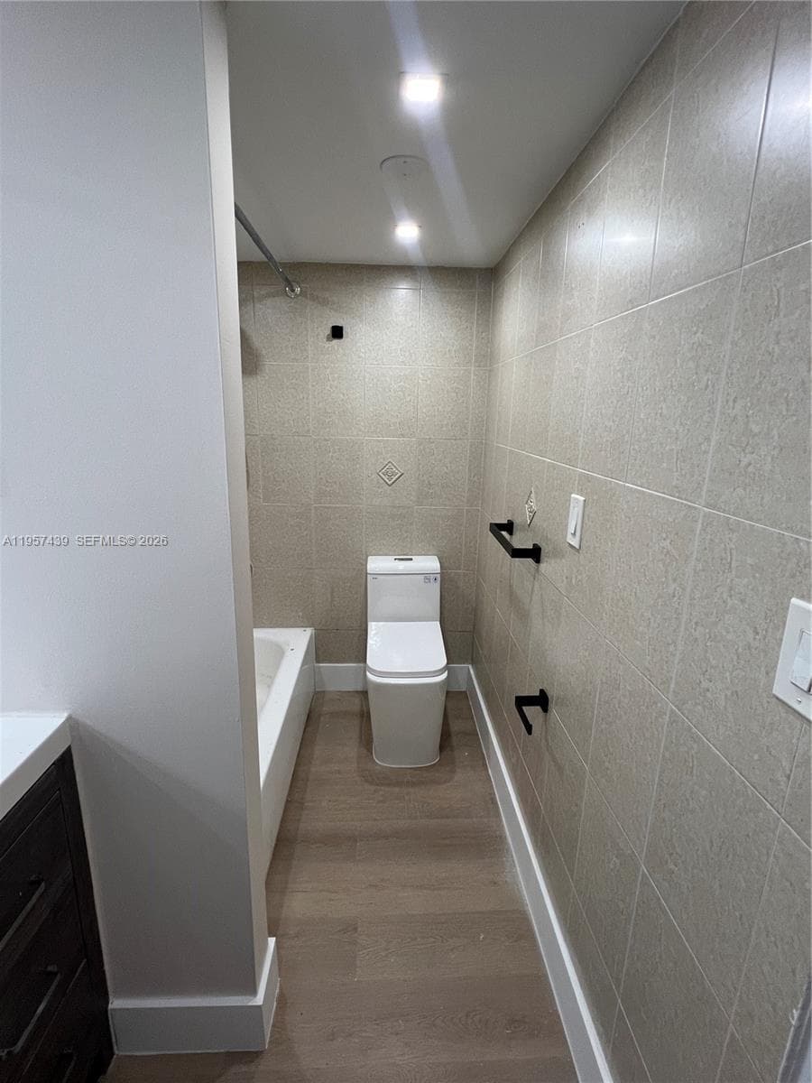 17021 N Bay Rd # 124, Sunny Isles Beach FL 33160 — 15