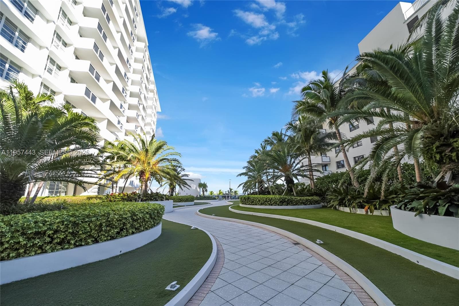 100 Lincoln Rd # 732, Miami Beach FL 33139 — 16