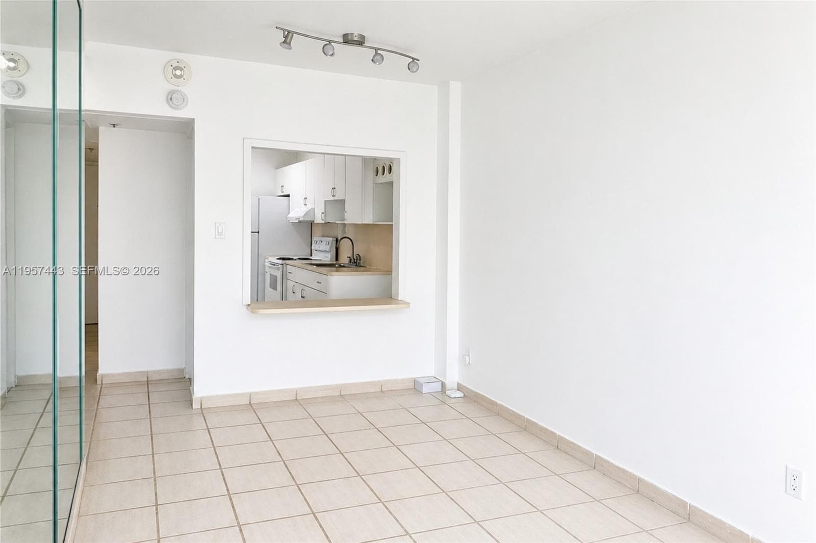100 Lincoln Rd # 732, Miami Beach FL 33139 — 3
