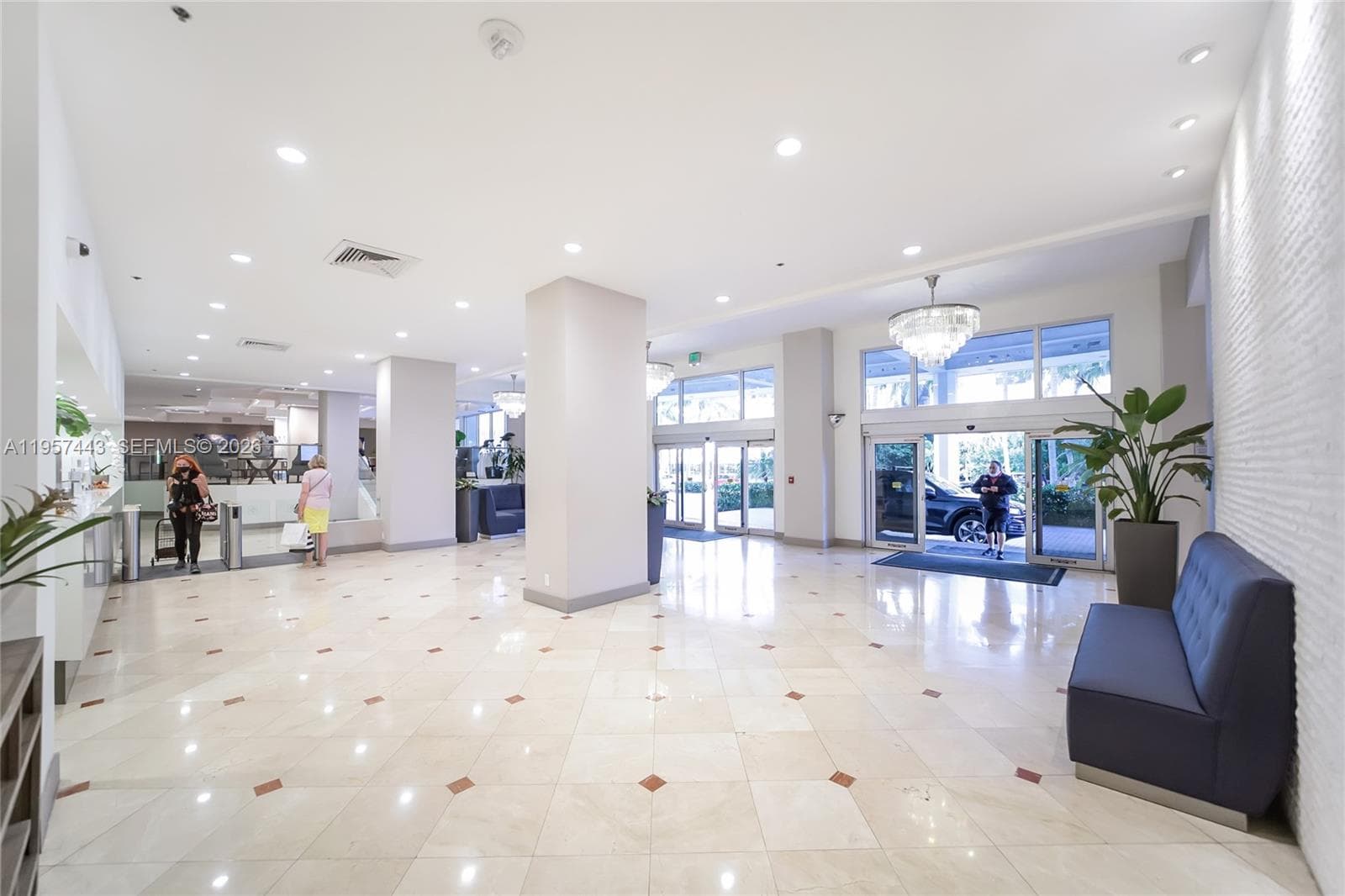 100 Lincoln Rd # 732, Miami Beach FL 33139 — 20