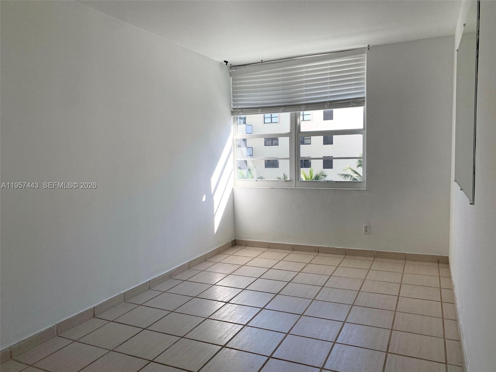100 Lincoln Rd # 732, Miami Beach FL 33139 — 10