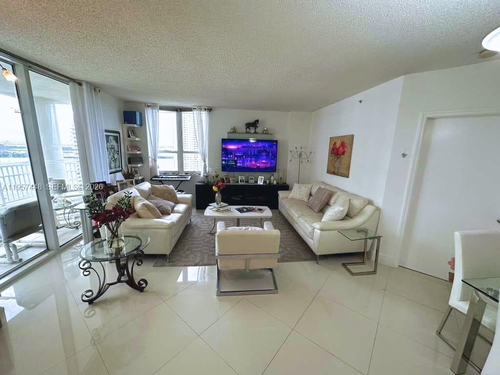 701 Brickell Key Blvd # 2309, Miami FL 33131 — 3