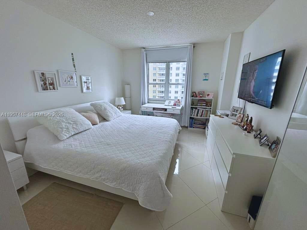 701 Brickell Key Blvd # 2309, Miami FL 33131 — 9