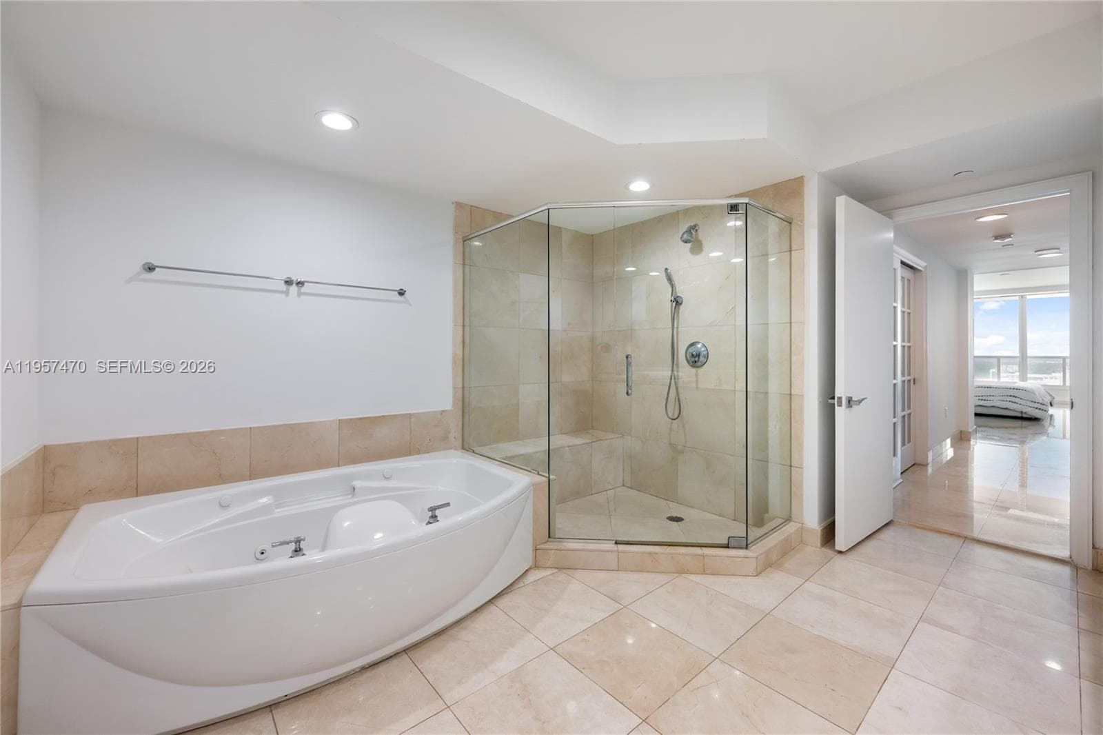 3201 NE 183rd St # 2906, Aventura FL 33160 — 34