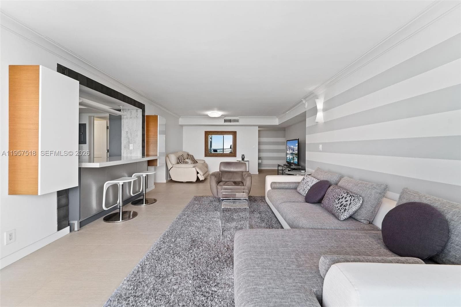 2655 Collins Ave # 2301, Miami Beach FL 33140 — 24
