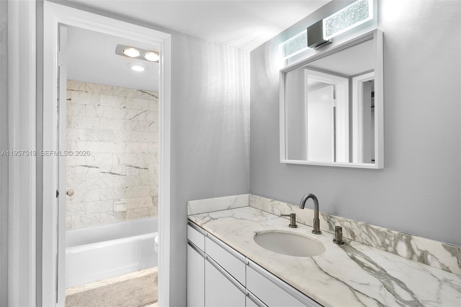 9 Island Ave # 710, Miami Beach FL 33139 — 9