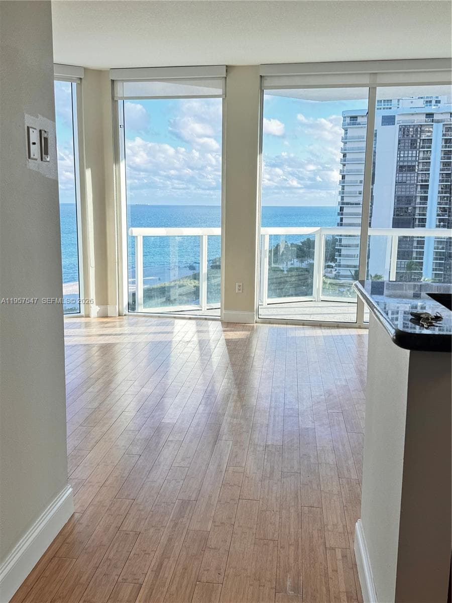 6515 Collins Ave # 905, Miami Beach FL 33141 — 23