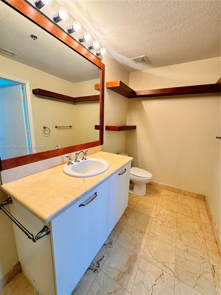 6515 Collins Ave # 905, Miami Beach FL 33141 — 24