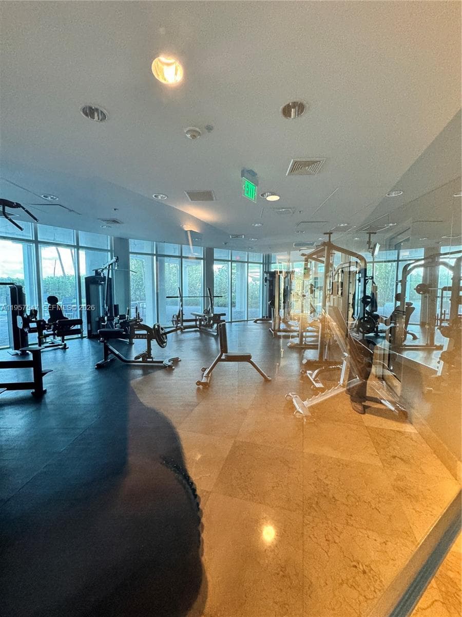 6515 Collins Ave # 905, Miami Beach FL 33141 — 19