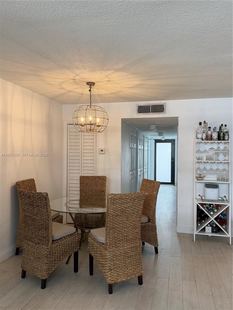 5845 Collins Ave # 106, Miami Beach FL 33140 — 5
