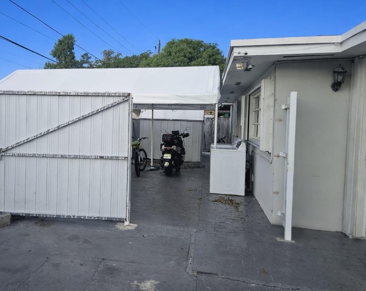 3500 NW 12th Street, Miami FL 33125 — 26