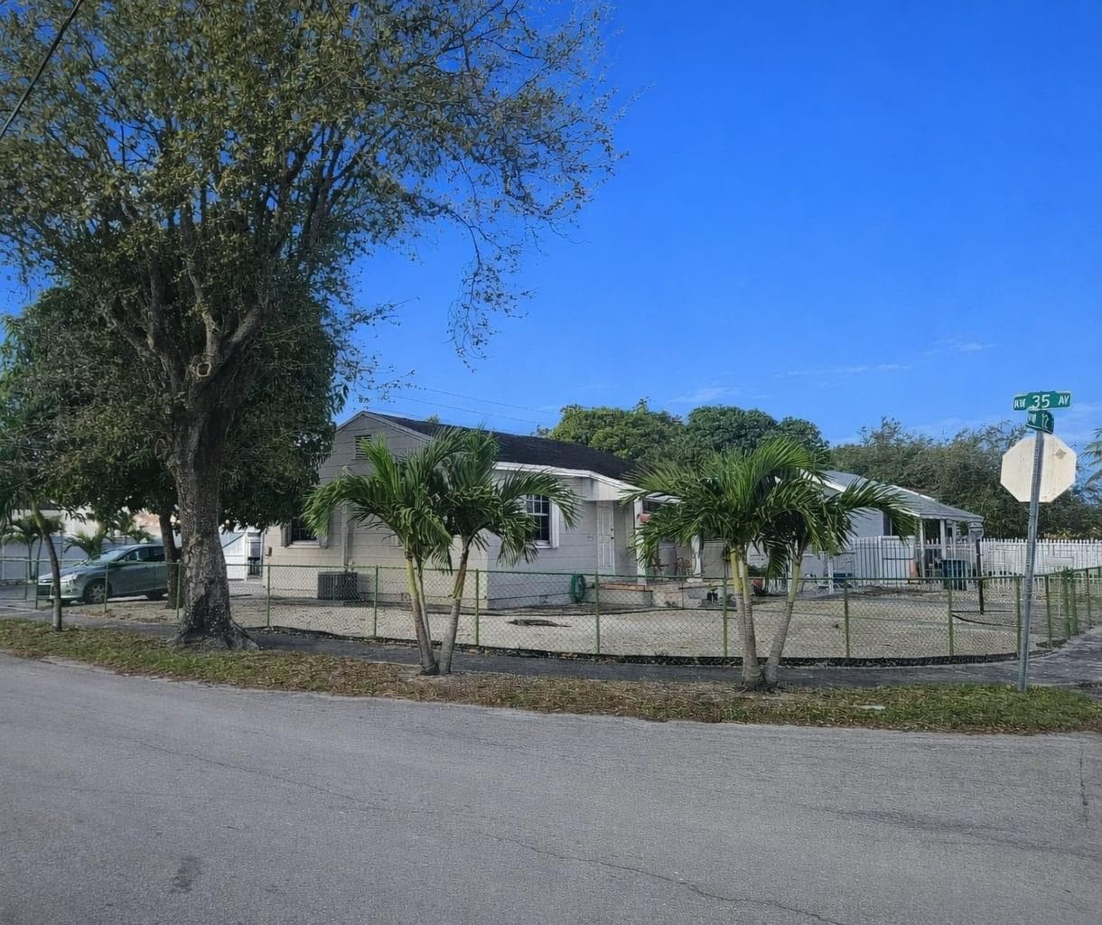3500 NW 12th Street, Miami FL 33125 — 31