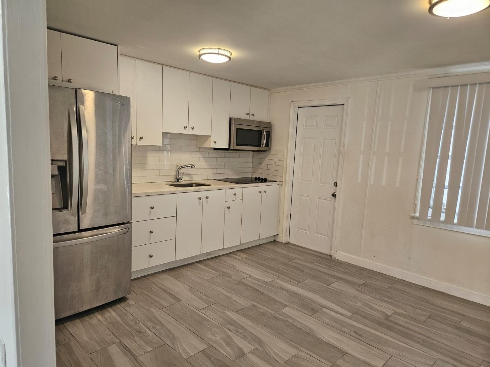 3500 NW 12th Street, Miami FL 33125 — 4