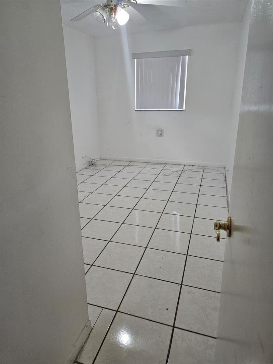 3500 NW 12th Street, Miami FL 33125 — 8