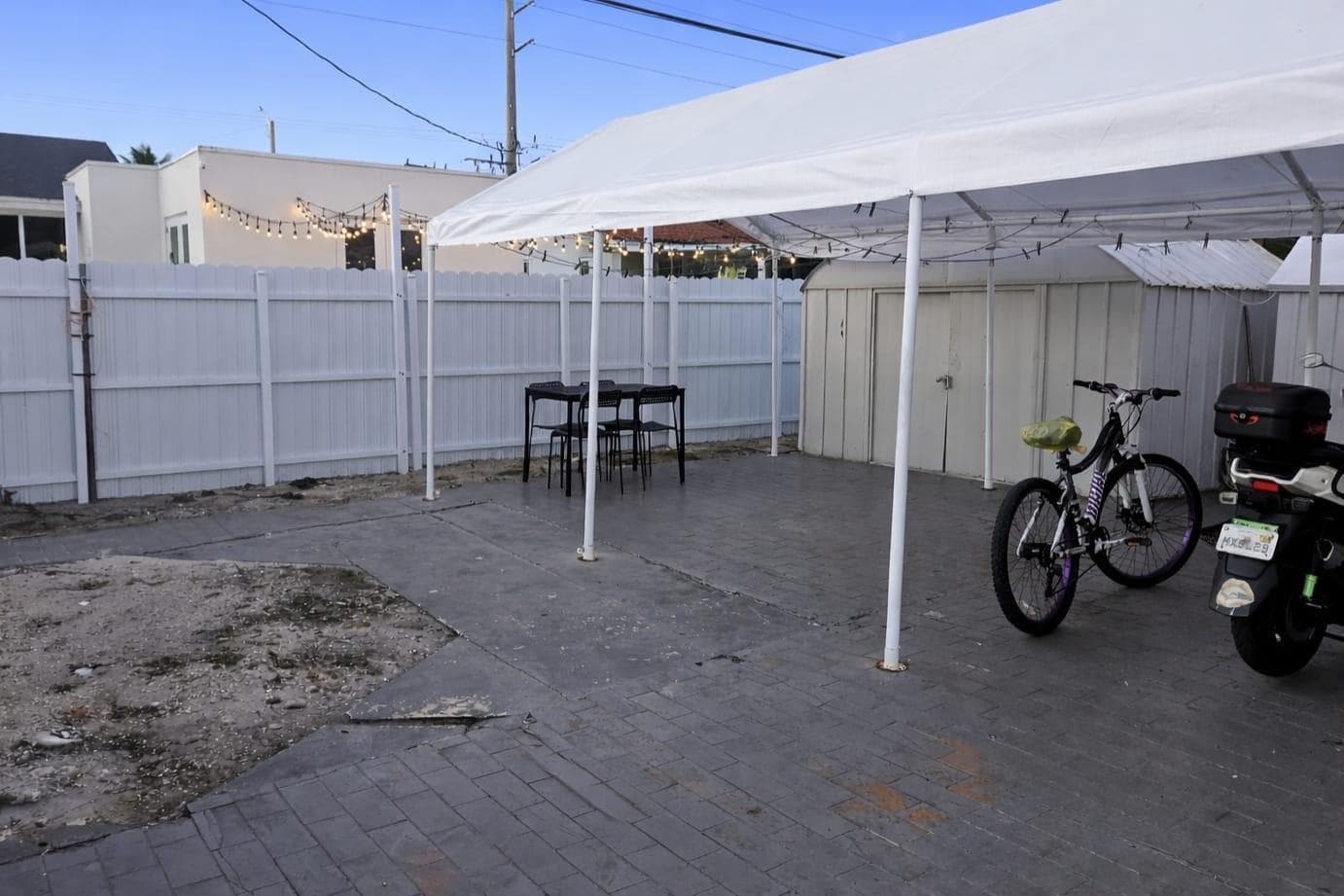 3500 NW 12th Street, Miami FL 33125 — 25